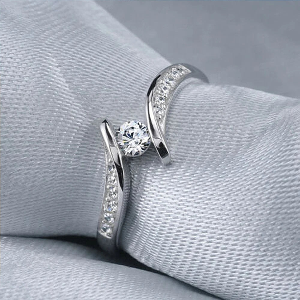Huitan Minimalist Engagement Ring for Women – Round Cubic Zirconia | The Party Days | The Party Days