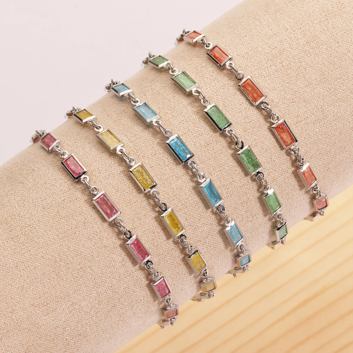 Pulsera y tobillera con dije de circonita microengastada – Diseño geométrico de azúcar | The Party Days