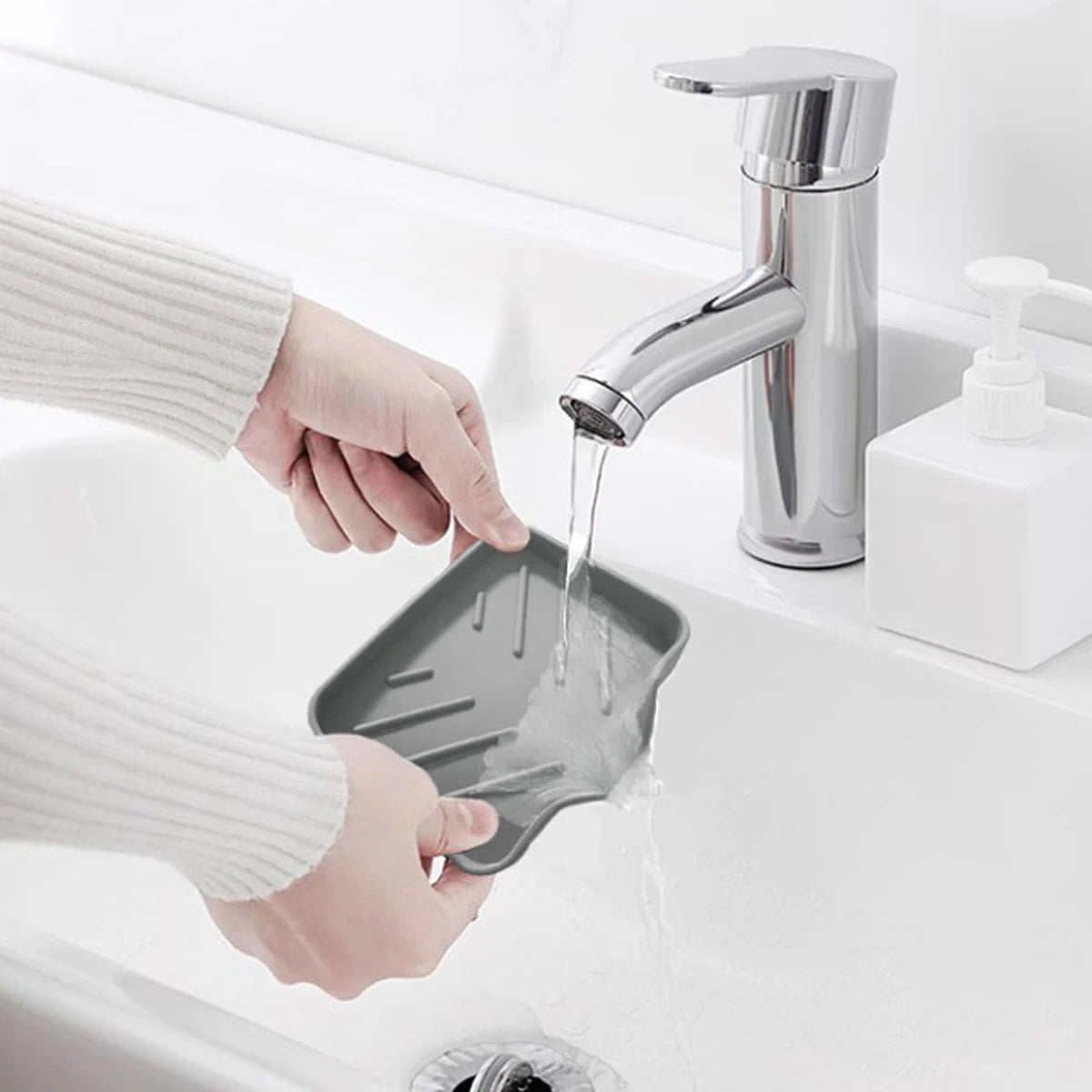 Anti-Slip Self-Draining Sponge Soap Holder – The Party Days | The Party Days